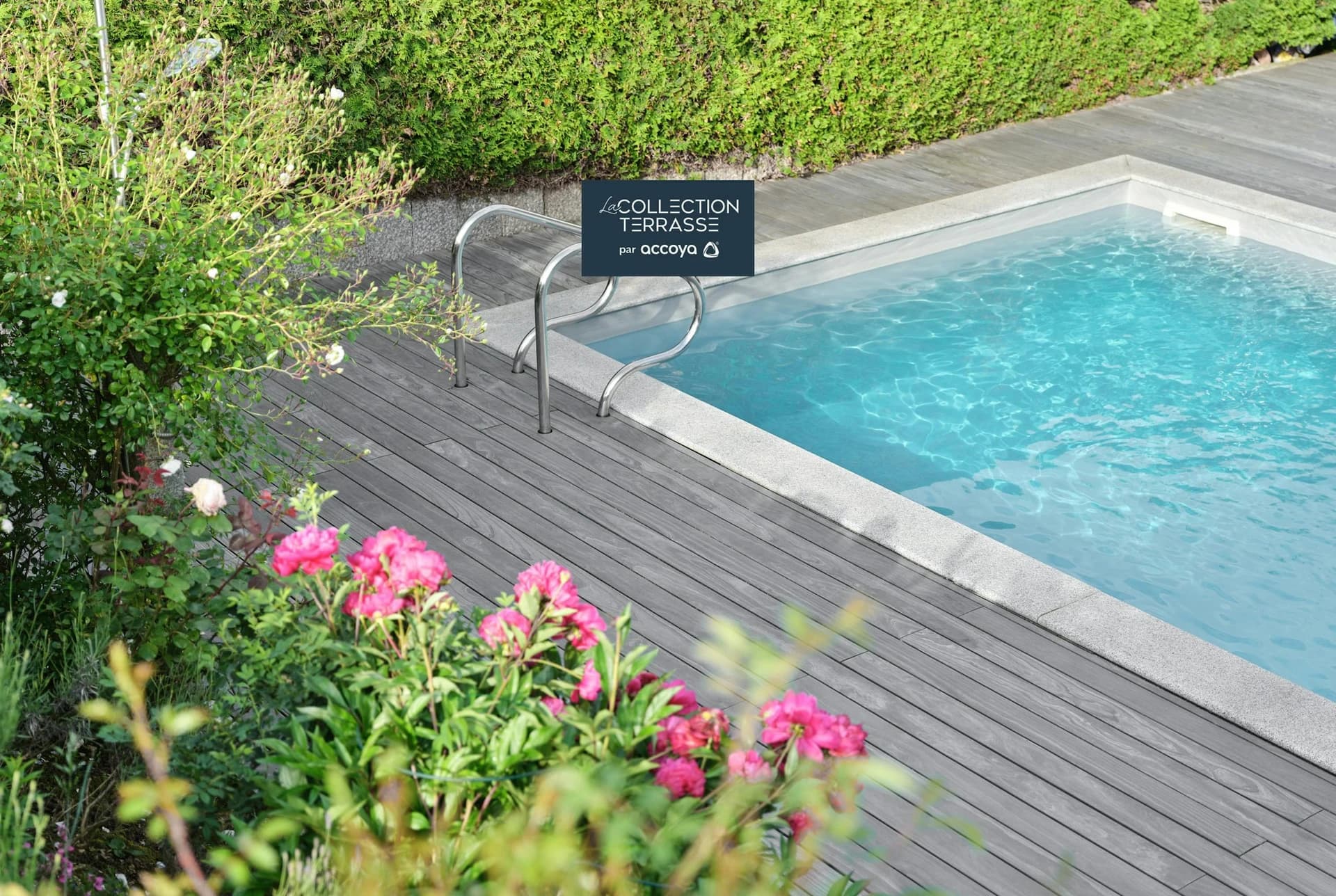 The Decking Collection by Accoya: pool surround in Color Grey boards